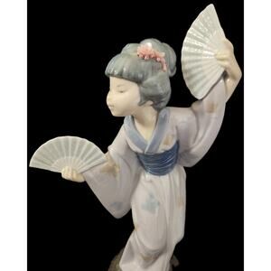 Lladro Madame Butterfly Japanese Geisha Girl w/ Fans #4991  ROSE Missing on Head